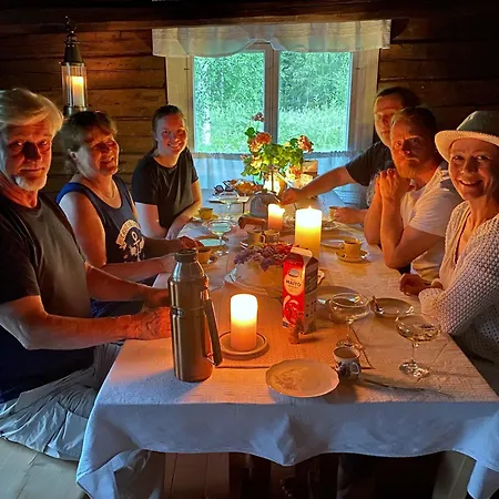 Apartmán Pihlaja-ahon Alpakkalomat Juva
